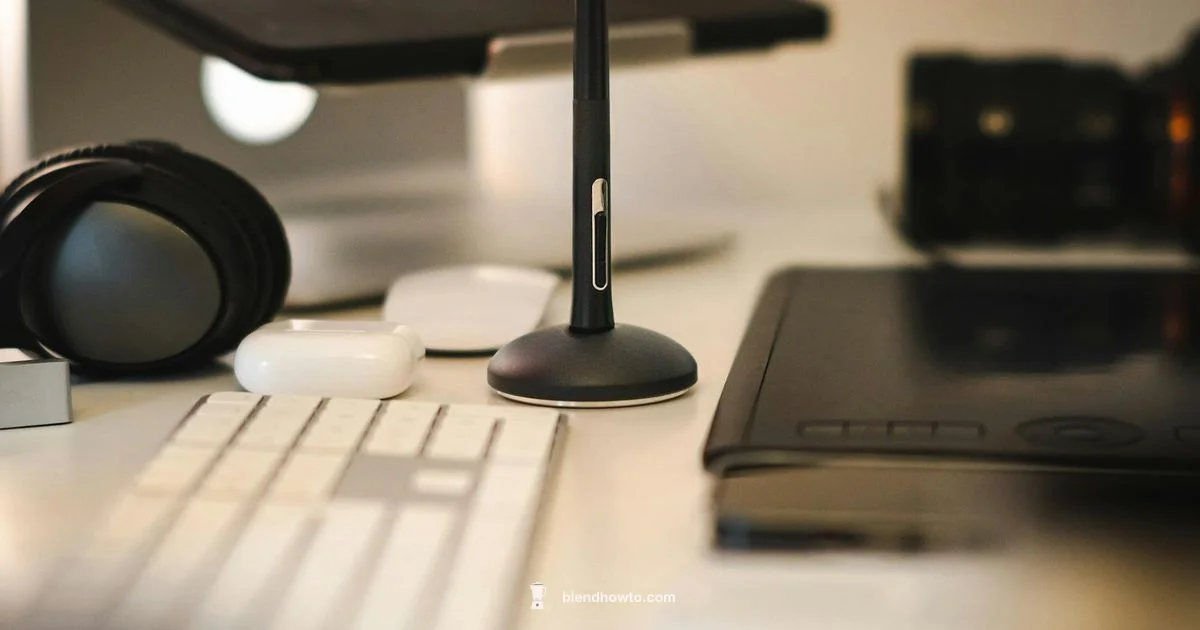 GLB in Blender - BlendHowTo